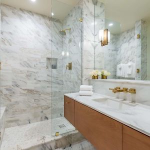 Signature King Room